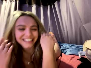 girl Sex Webcams With Notorious Girls with charismacharm