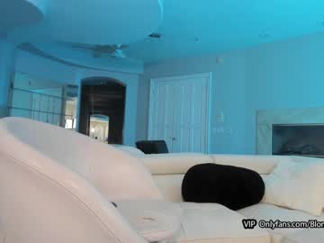 girl
        blonde_riderxxx cam image #2182720