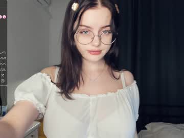 girl
        cute_caprice cam image #2771149