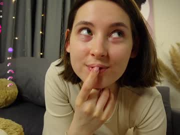girl
        beckymartens cam image #6301161