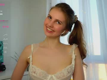 girl
        fluffy_angel cam image #4968007