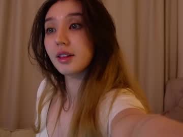girl
        sarasuo cam image #4881860
