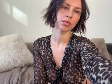 girl
        harlowblake___ cam image #5887131