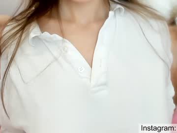 girl
        avrora_deis cam image #1718244