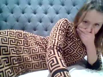 girl
        eatmypie69 cam image #3157280