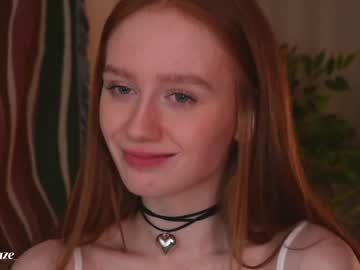 girl
        lizzy_blaze cam image #3827494