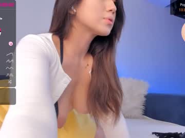 girl
        iminako cam image #1915222