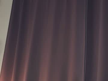 girl Sex Webcams With Notorious Girls with poopsie_oopsie